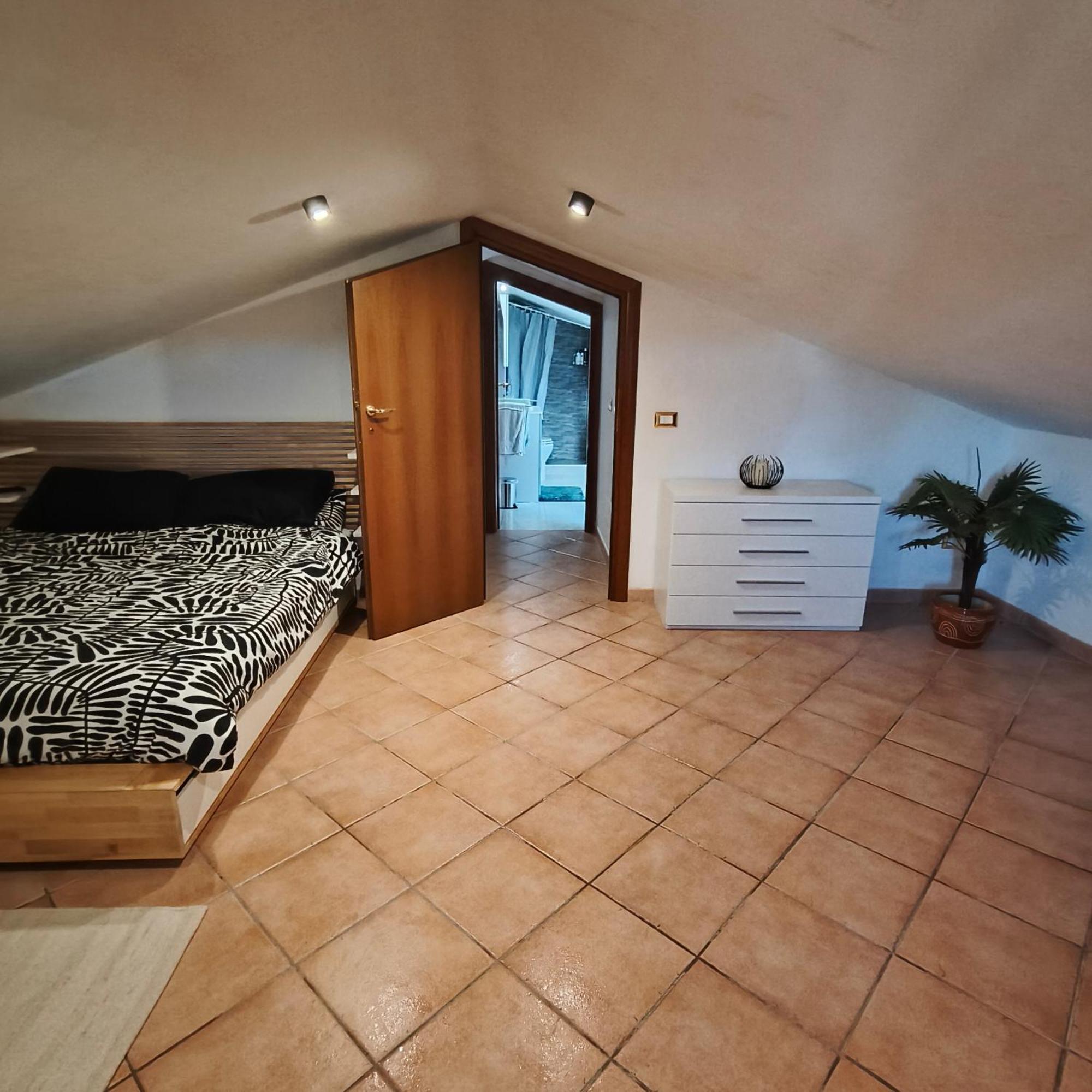 Appartamento La Mansarda Di Matteo Bracciano  Esterno foto